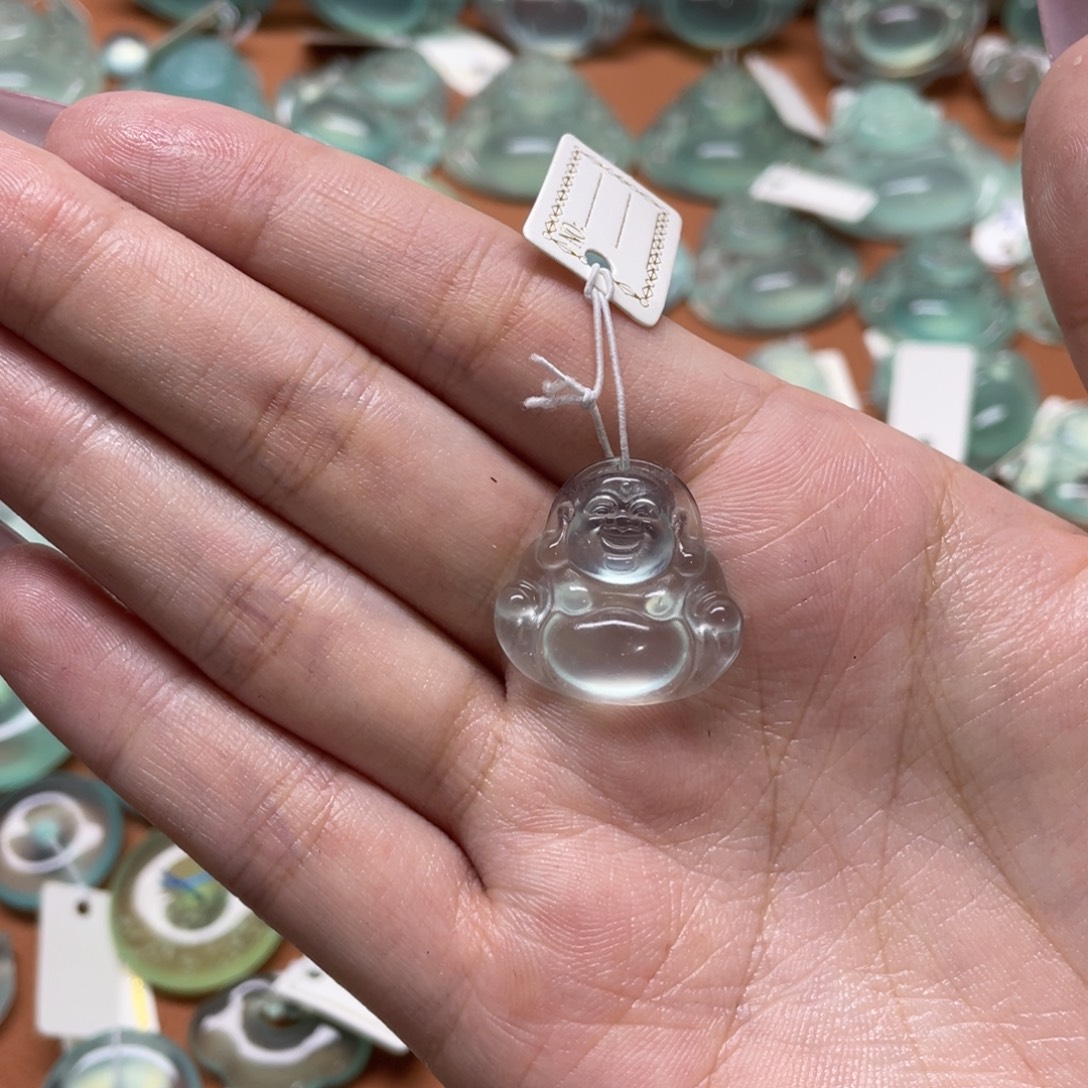 麗***蛇纹石玉未镶嵌颈饰