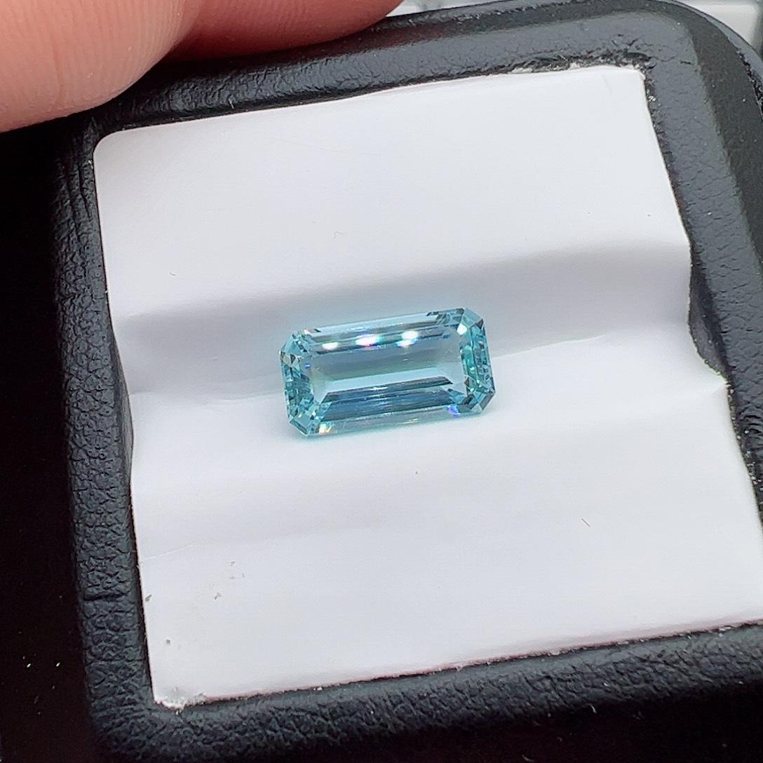 海蓝宝石裸石未镶嵌2.75克拉