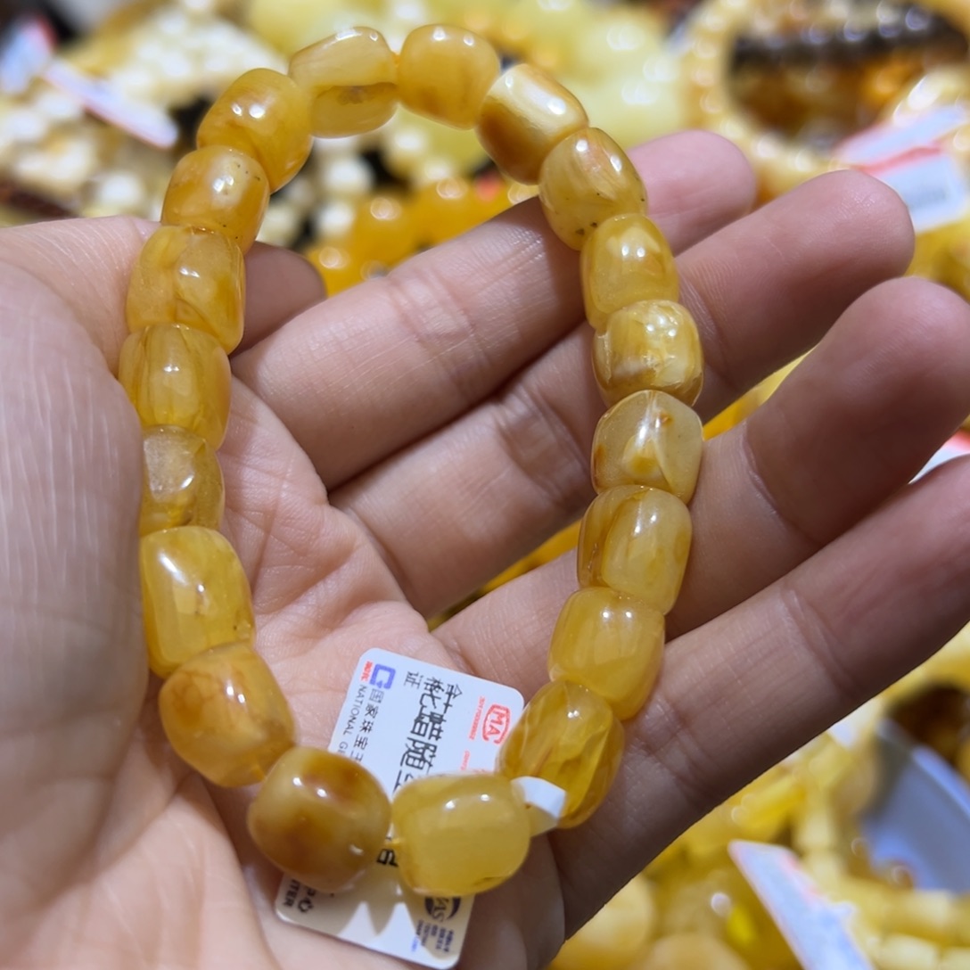 琥珀珠宝奇石未镶嵌