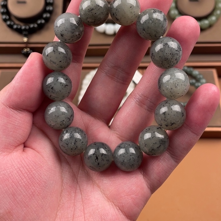 ****0和田玉未镶嵌手链