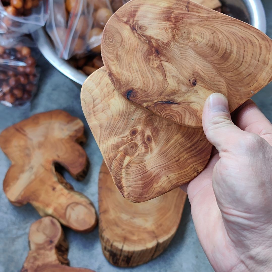 尚***求太行崖柏手工艺品