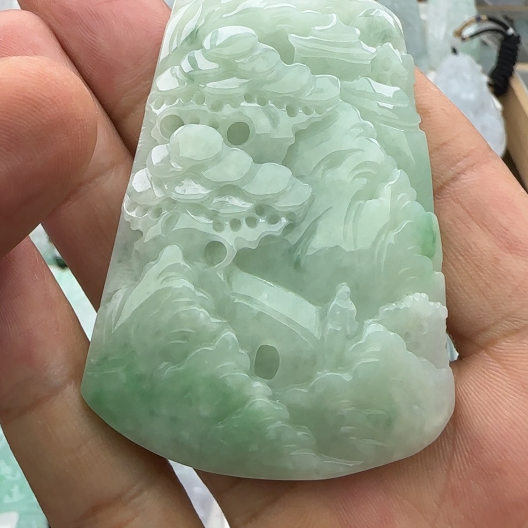 翡翠未镶嵌颈饰翡翠