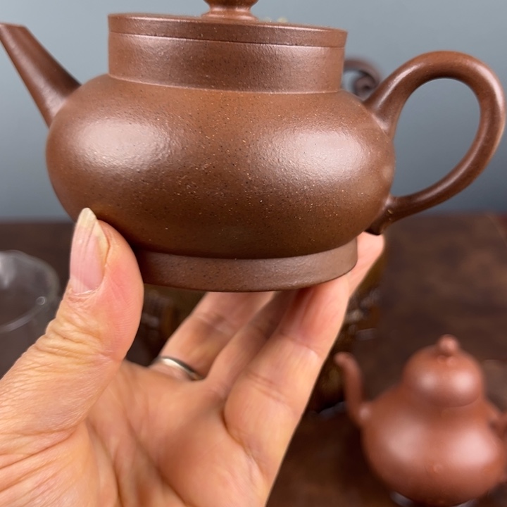 紫砂茶壶是因为有很多事没