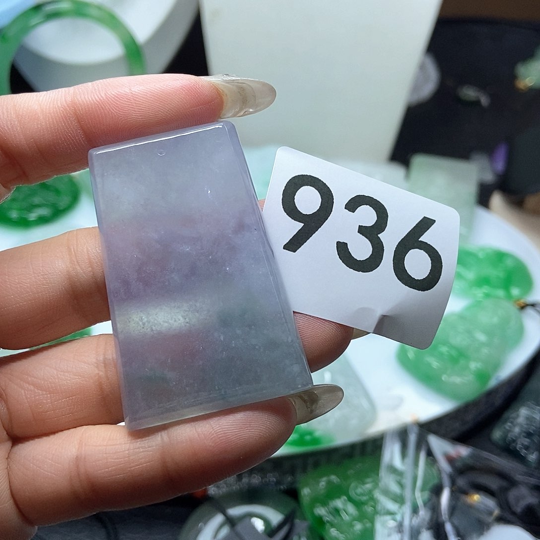 翡翠吊坠(赠链)未镶嵌