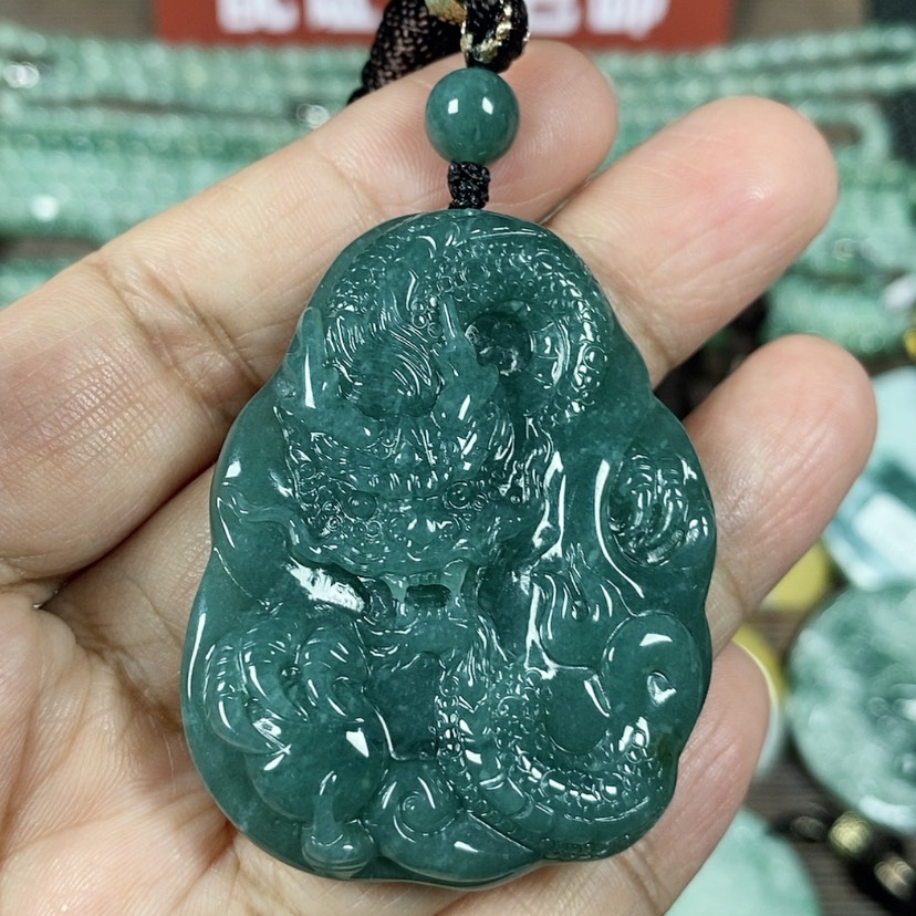 【闪购商品】翡翠颈饰未镶嵌玉吊坠翡翠玉随性龙牌