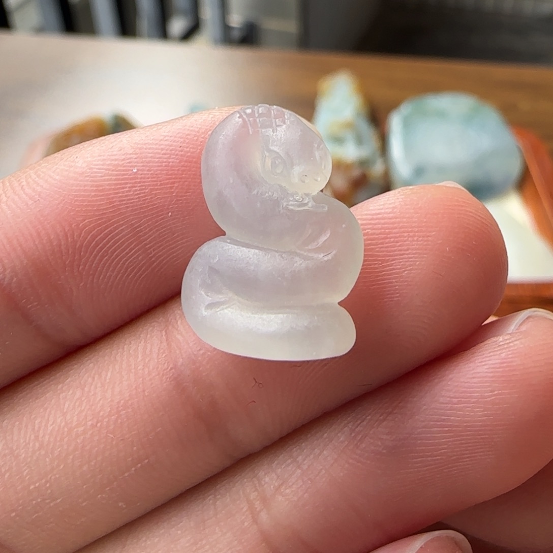 定制翡翠未镶嵌小蛇