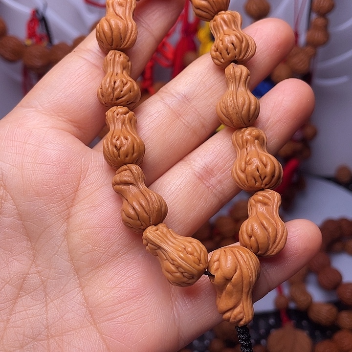 桃核吊坠龙纹桃枭