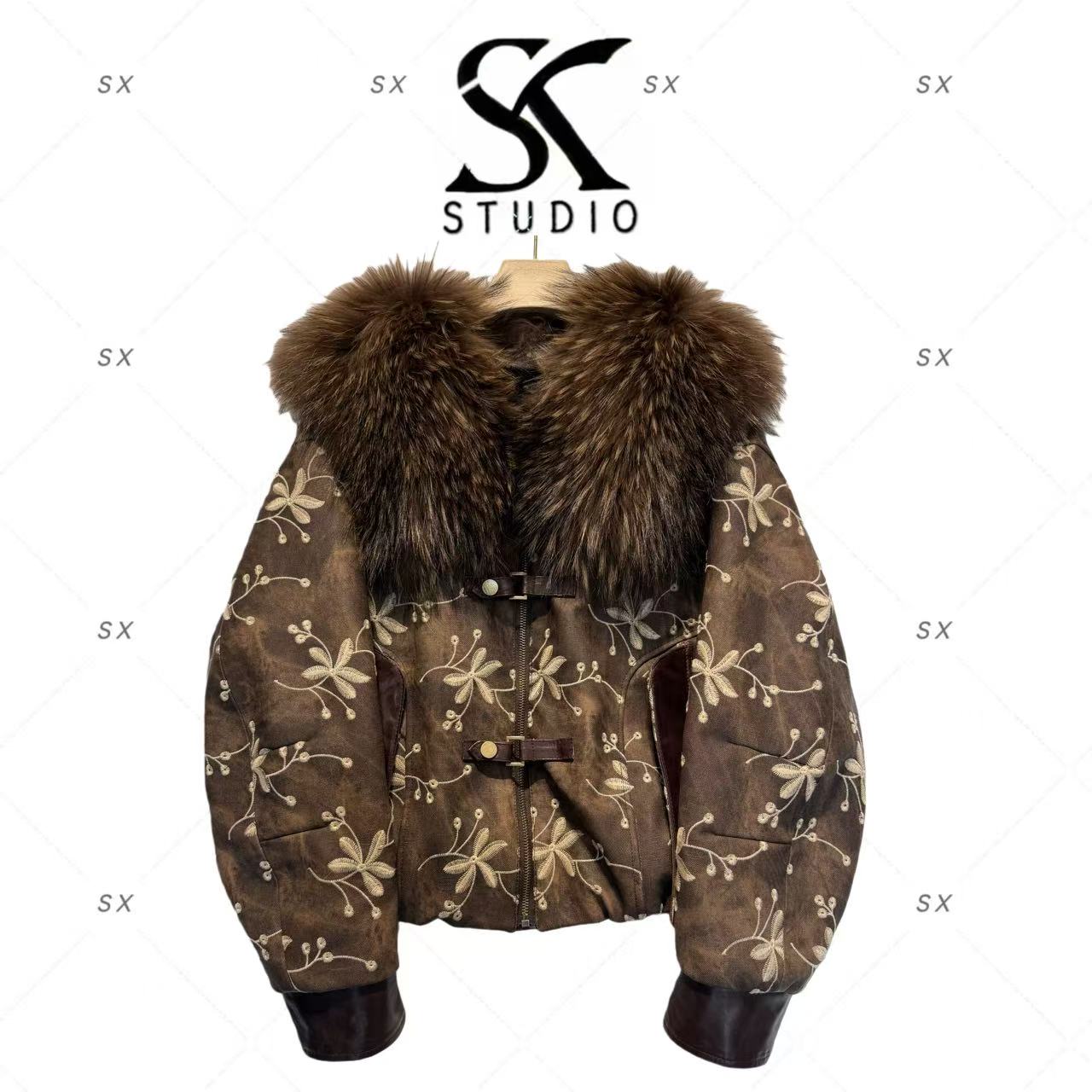 8294女装轻奢新款外套（貉子毛配羊皮）LNE-2501