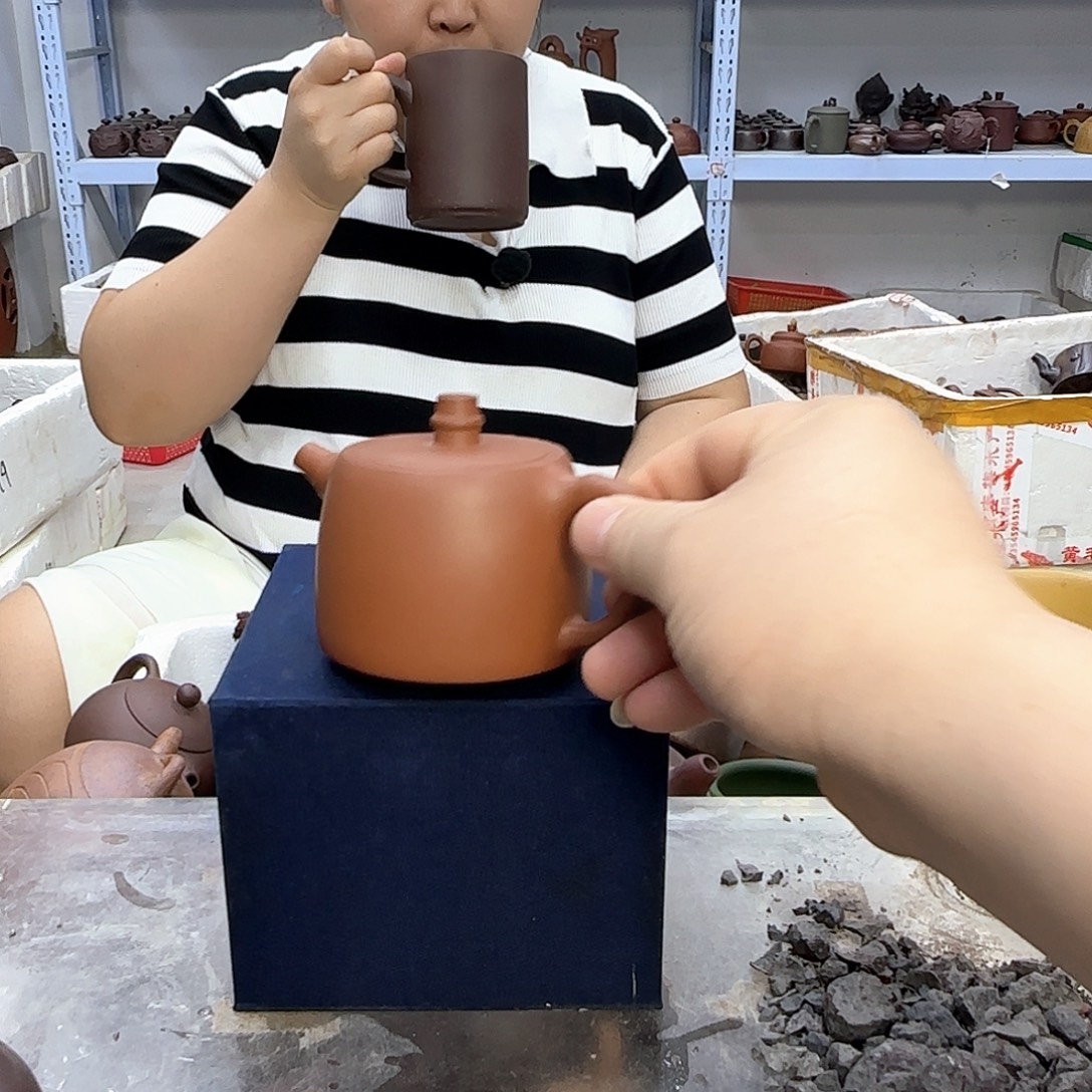 茶壶紫砂宜兴紫砂壶瑕疵处理