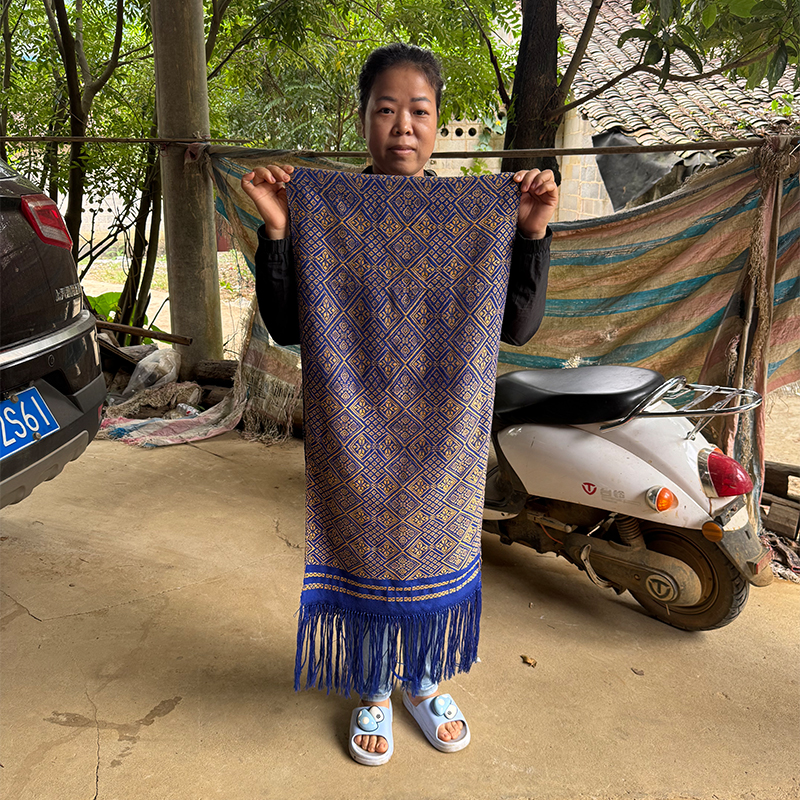 广西手工壮锦围巾披肩