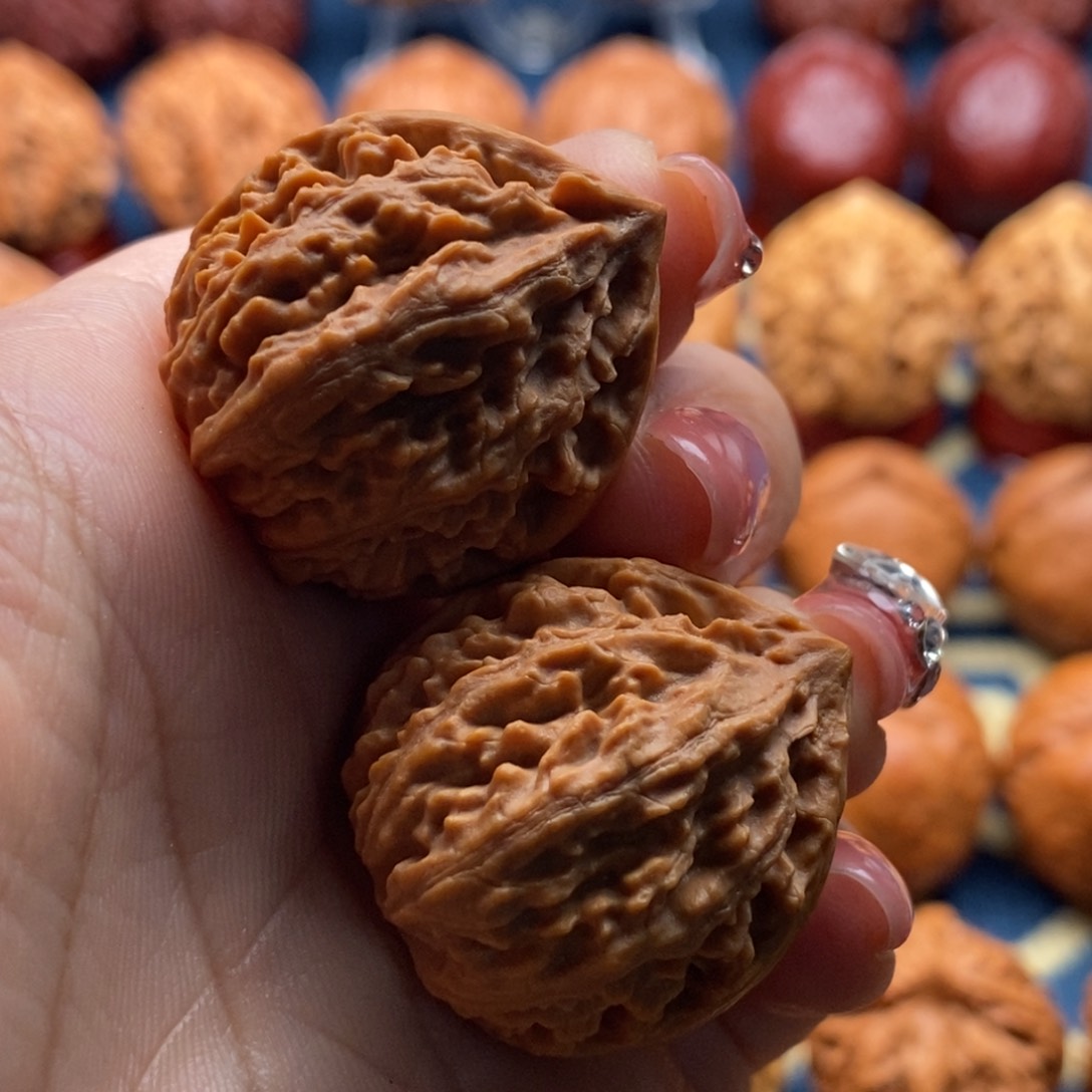 文玩核桃把件精品小手捻