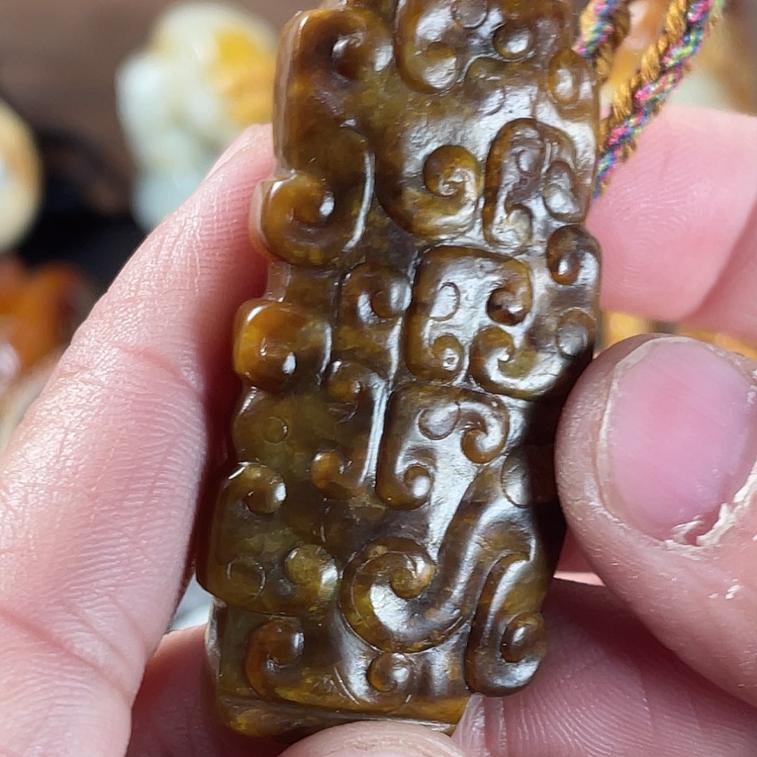 和田玉颈饰未镶嵌东****间