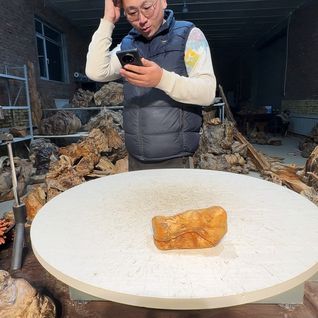 清***雨松木北沉香琥珀木工艺