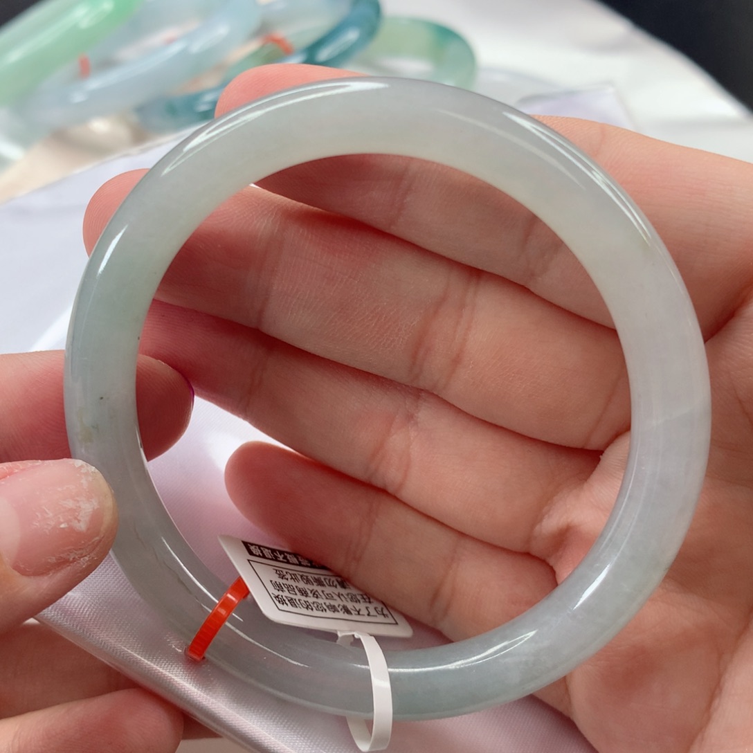 翡翠未镶嵌手镯人***⭐圈口55.5