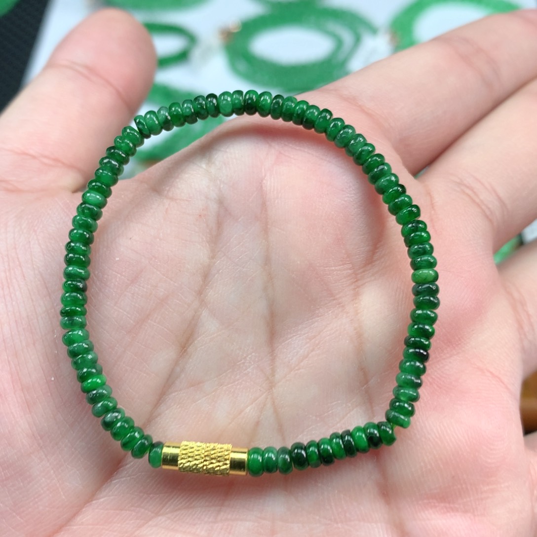 翡翠手链未镶嵌翡翠