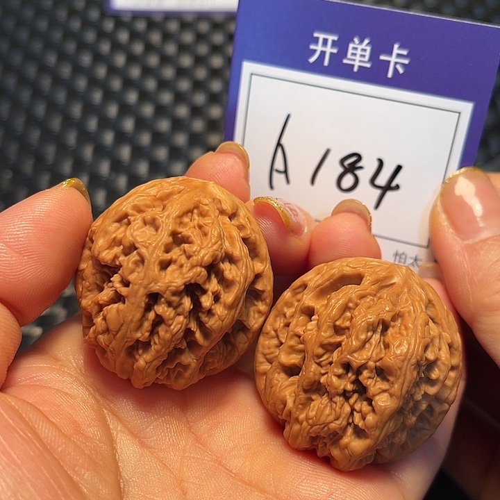 把件桃核37粗筋A184