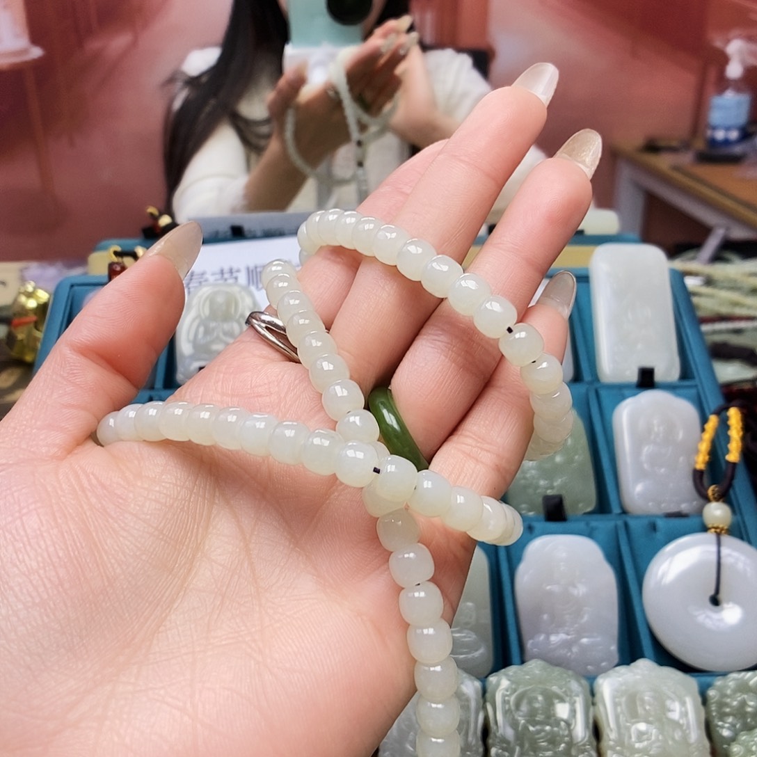 和田玉颈饰未镶嵌李*江