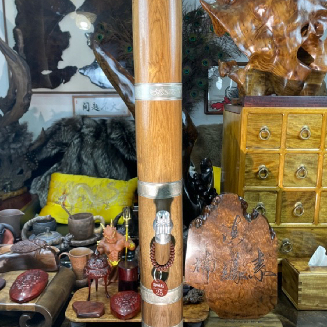 正宗金丝楠木水烟筒  云南水烟筒 正宗金丝楠木学名小叶桢楠