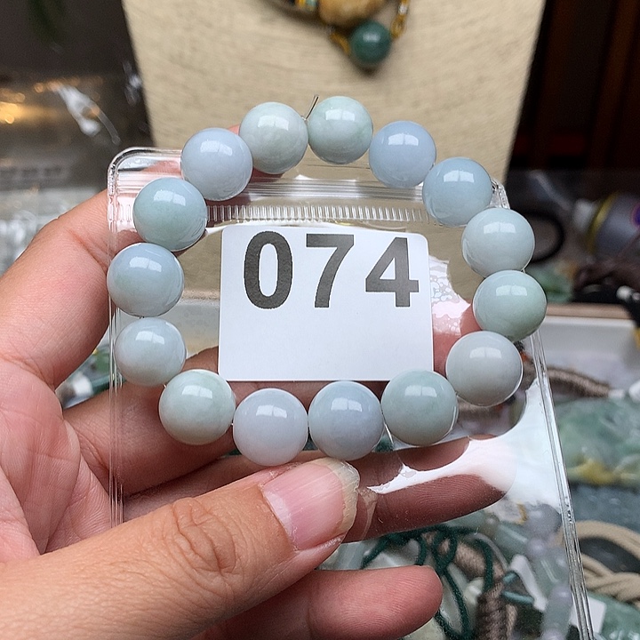 翡翠颈饰未镶嵌石****)翡翠