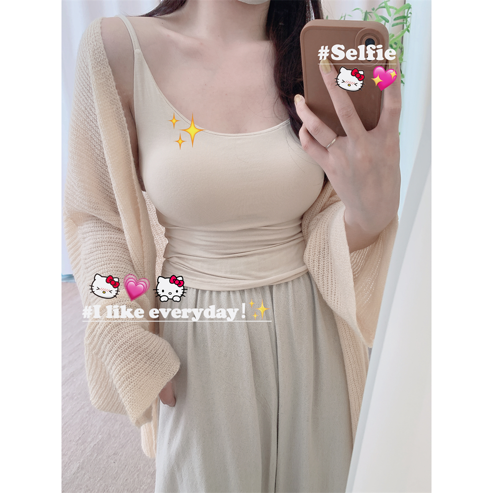 城南边儿 本期搭配王~裸色吊带含胸垫巨舒适裸感背心内搭女美背