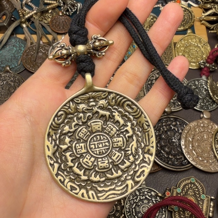 藏传文玩九宫如图