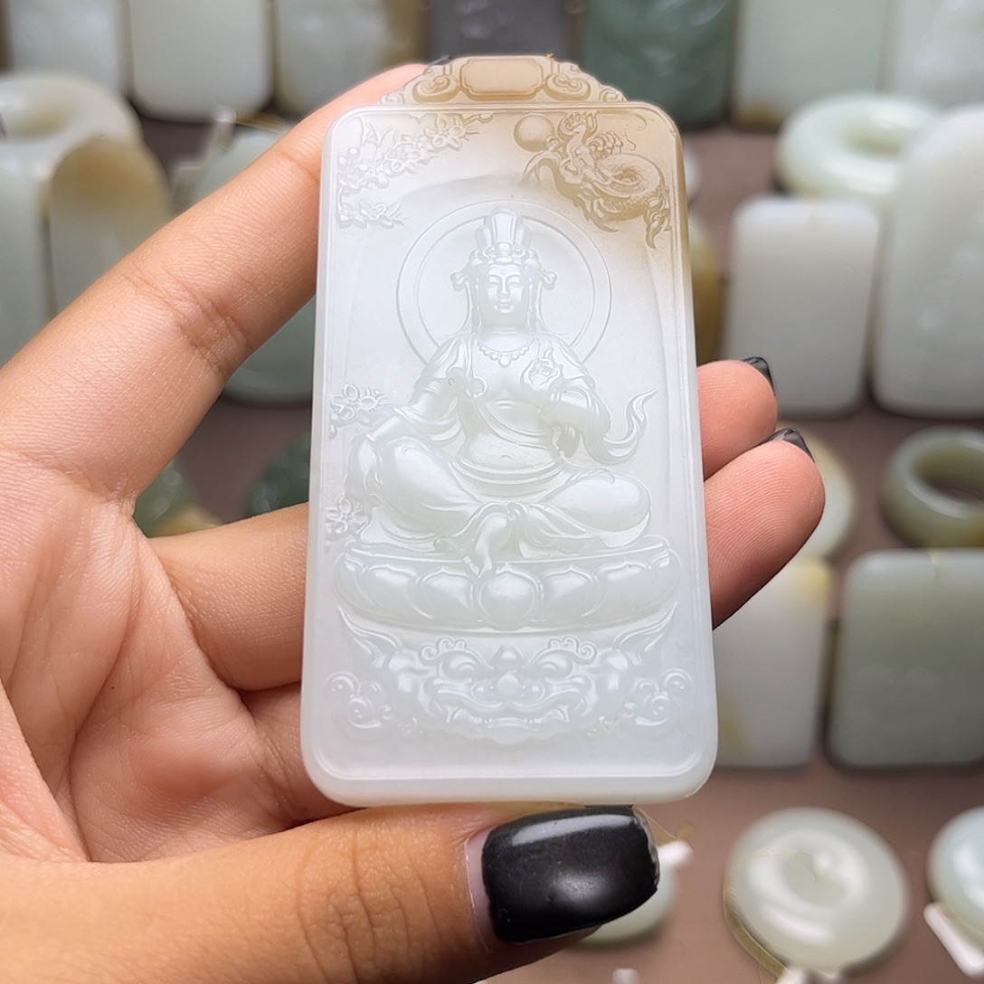 颈饰未镶嵌和田玉