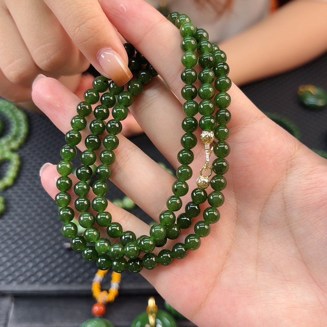 和田玉未镶嵌颈饰碧玉卡6 108