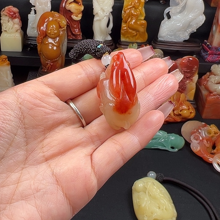 灰***黑寿山石老性芙蓉石