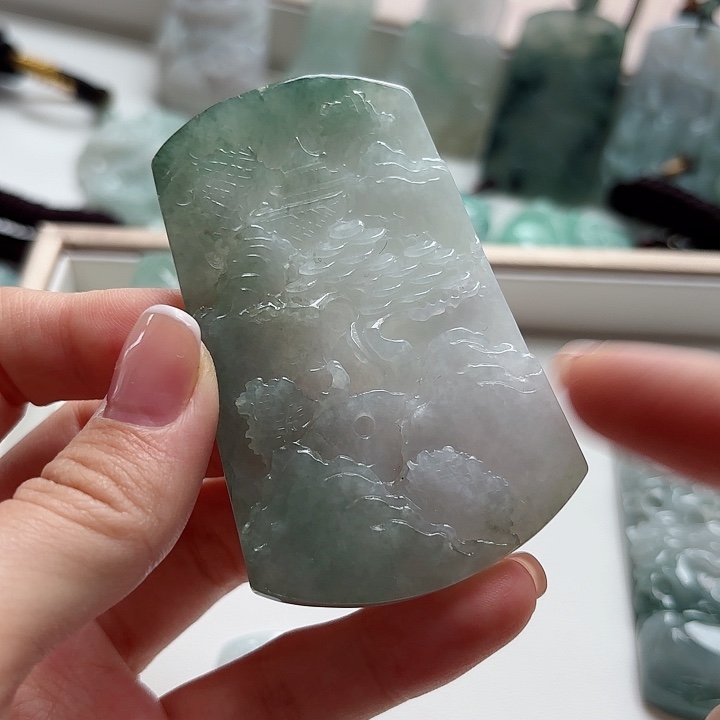 翡翠未镶嵌颈饰翡翠