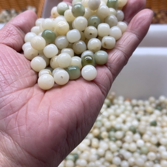 白玉菩提吊坠瑕疵9-8烟雨江南桶珠130颗