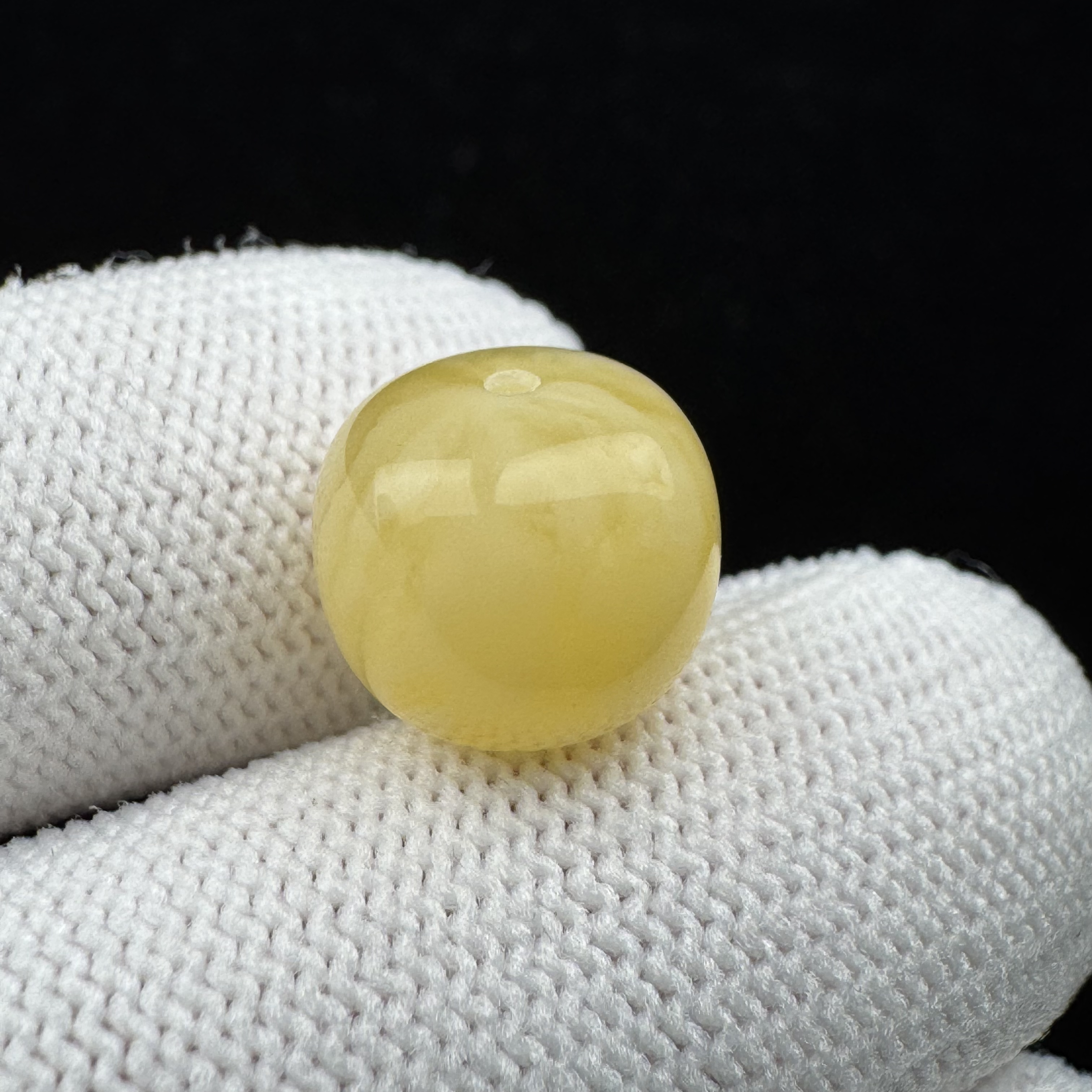 B3420天然蜜蜡 墩子12.4*10.7mm 保真原矿