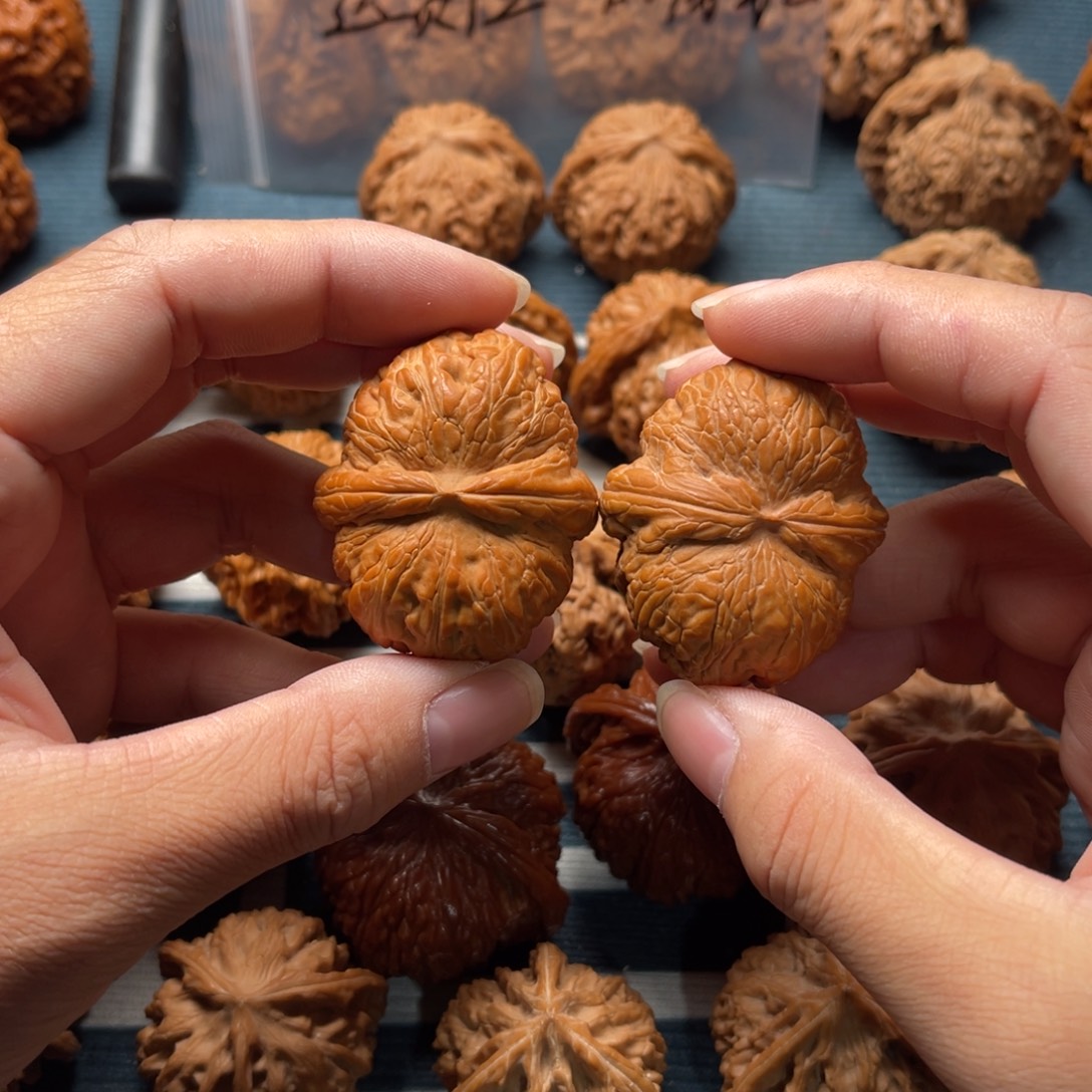 文玩核桃吊坠42元宝