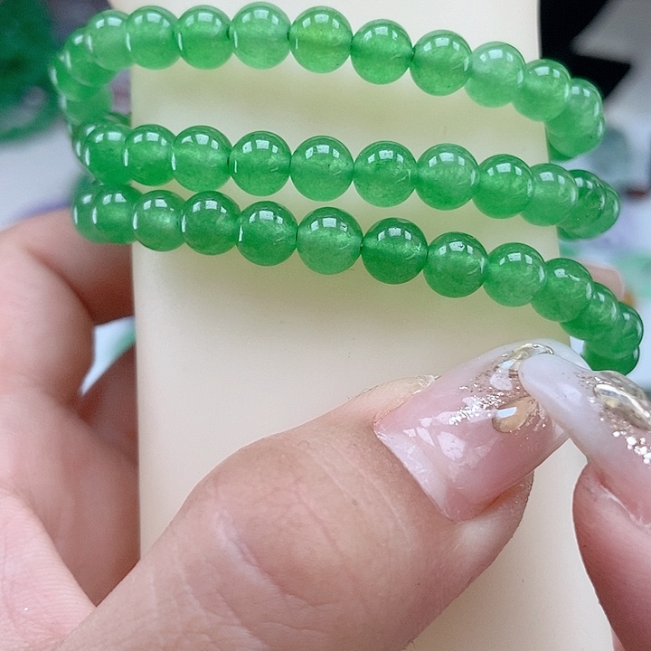 翡翠颈饰未镶嵌手链