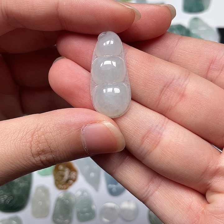 翡翠未镶嵌颈饰翡翠挂饰6
