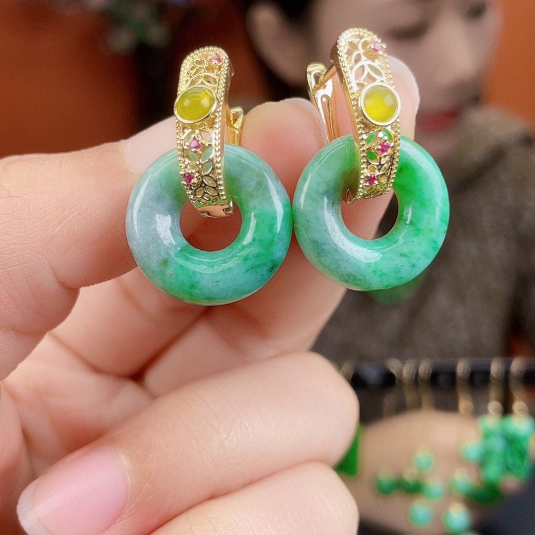 翡翠未镶嵌耳饰饰品