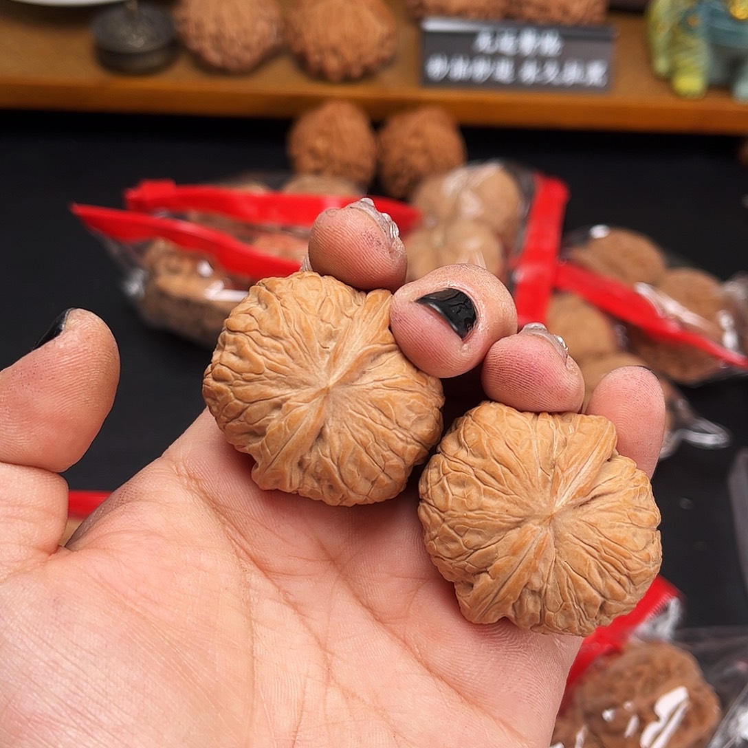 吊坠文玩核桃乾隆莫100