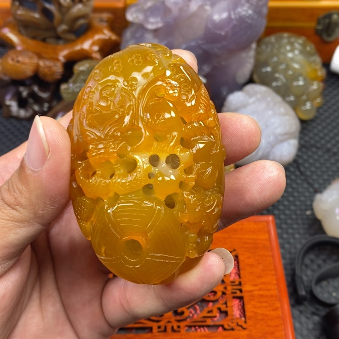 玛瑙/玉髓手把件未镶嵌随*