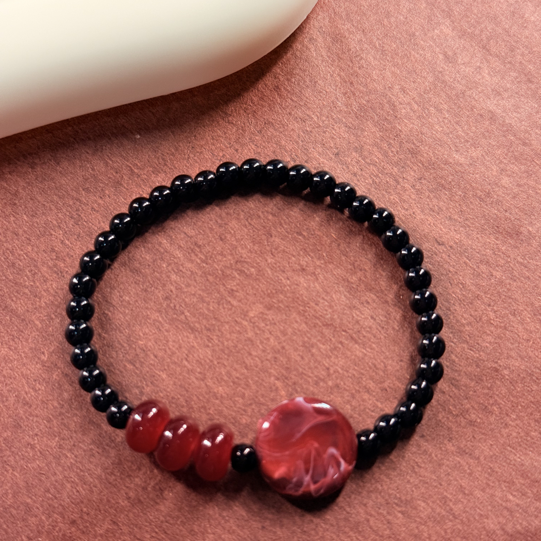 手链 复古法式手串手链 酷黑酒红暗调 秋冬新款百搭女气质