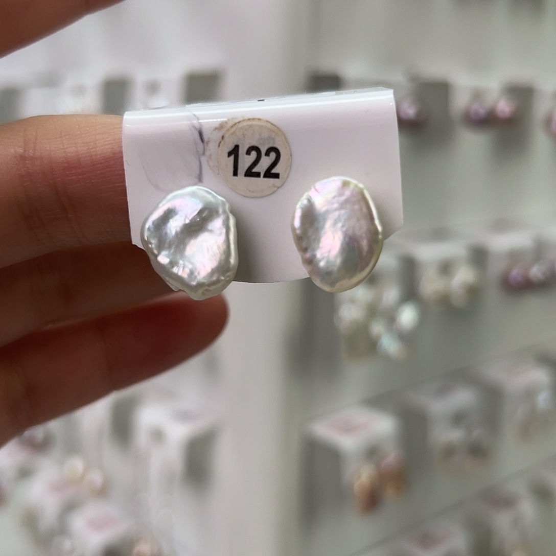 非金属巴洛克花瓣耳饰 