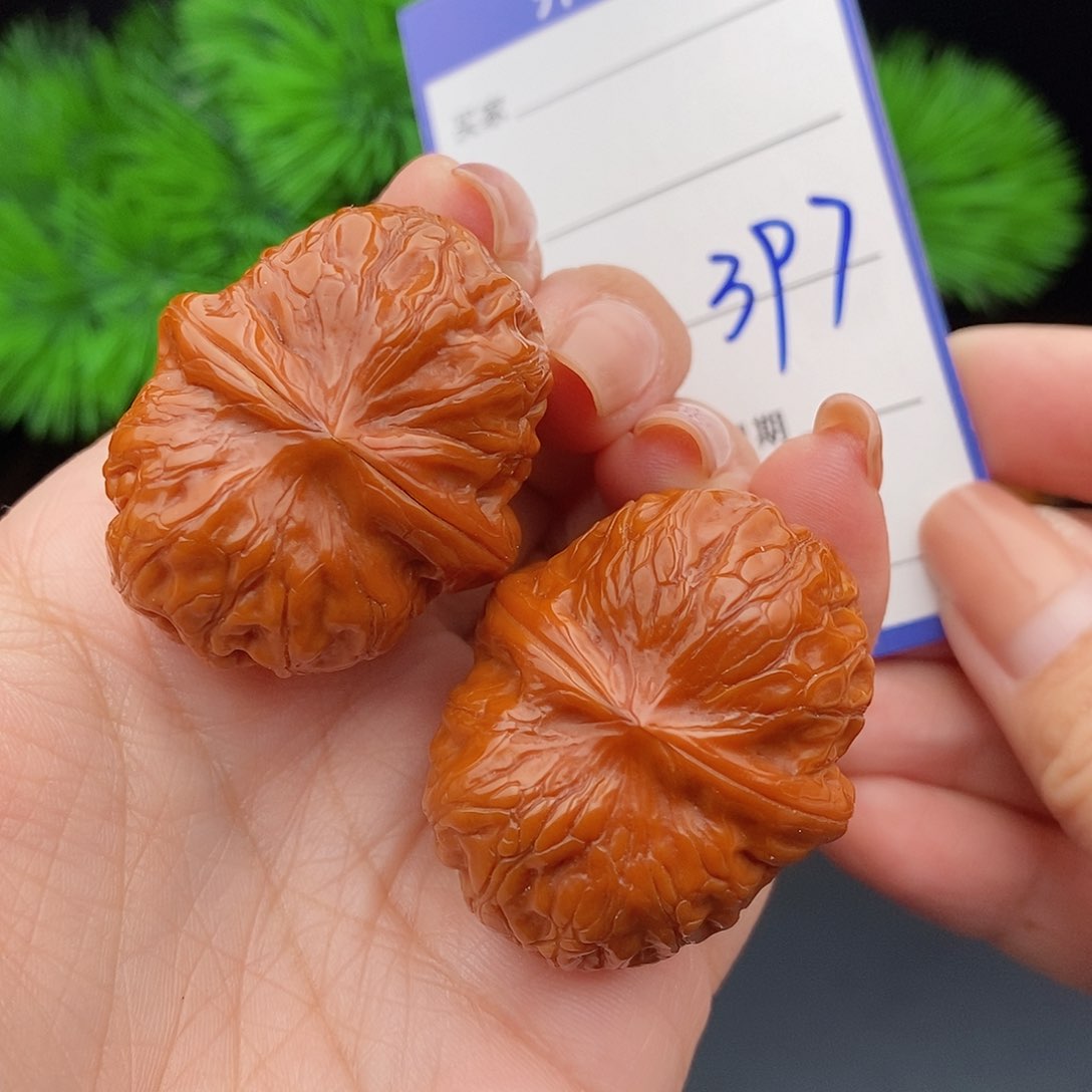 文玩核桃把件39元宝397