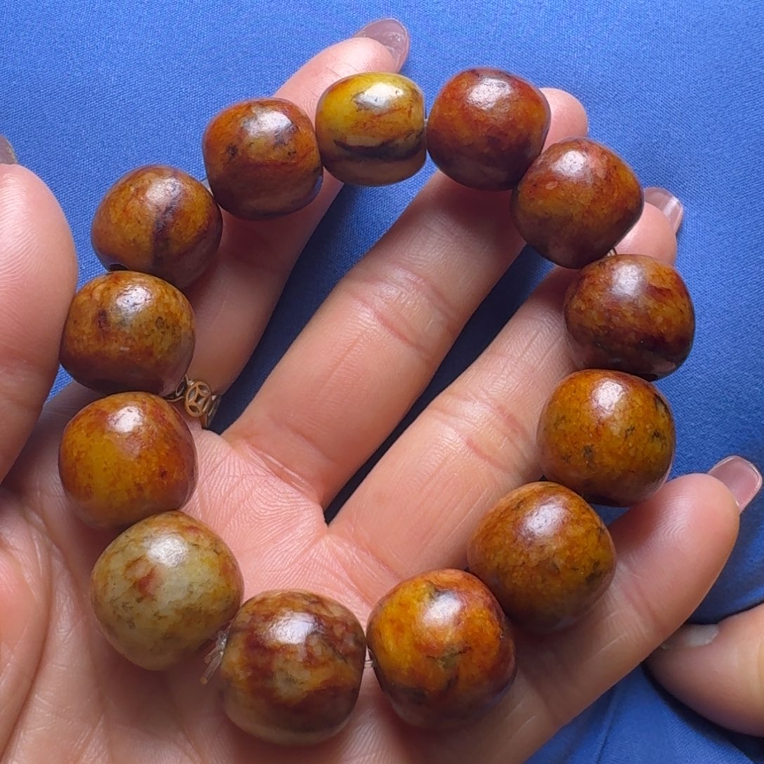 和田玉（糖玉）颈饰未镶嵌