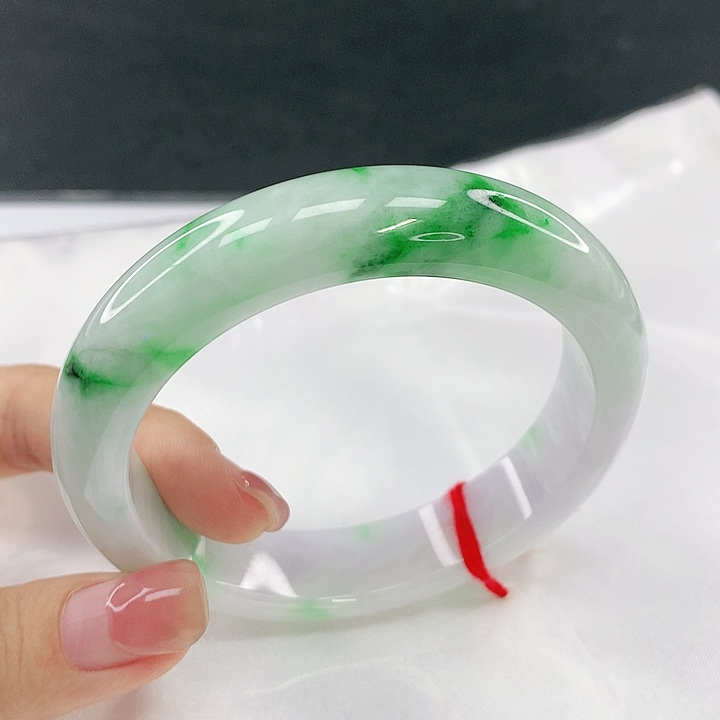 翡翠未镶嵌手镯圈58，64075