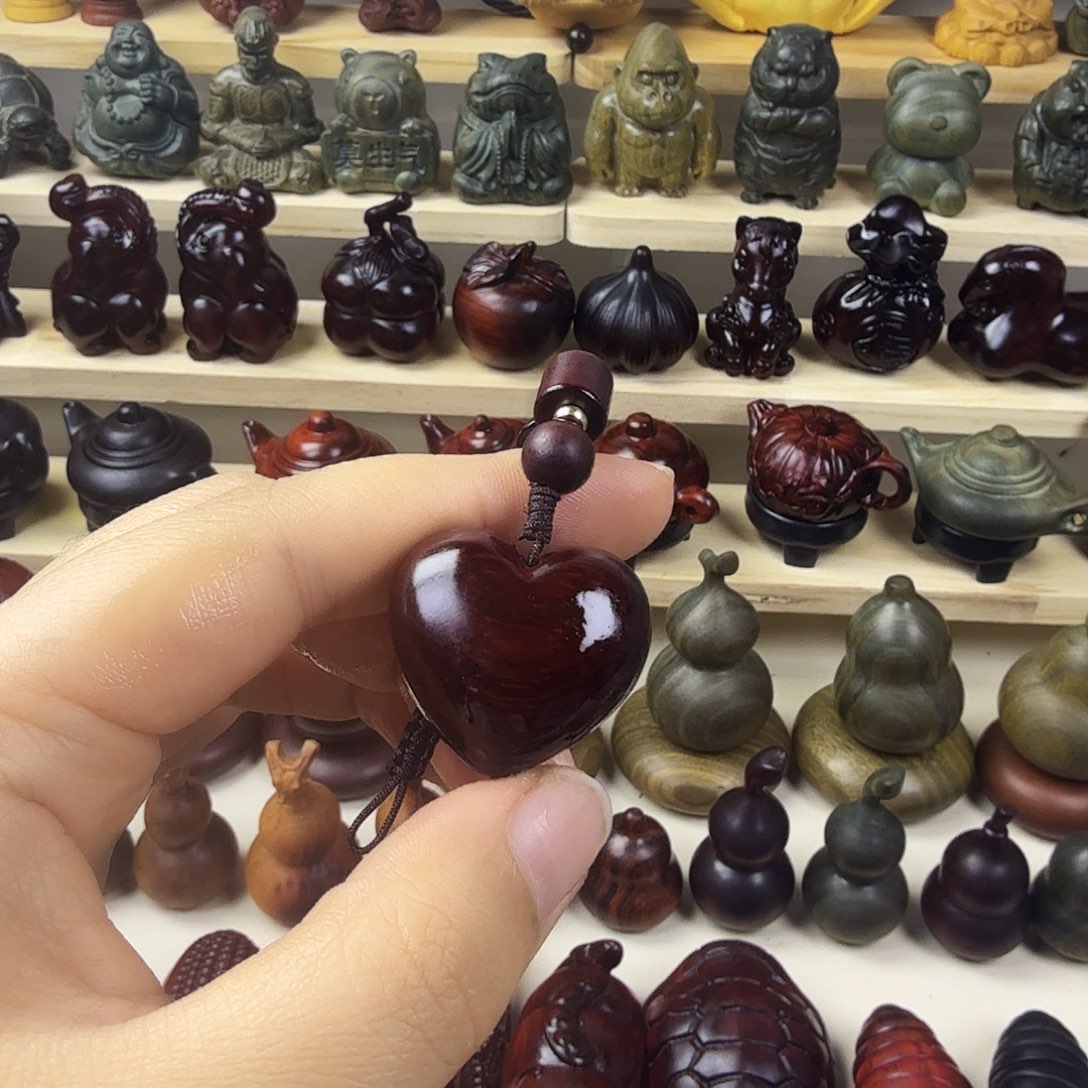 诗***语木      爱心钥匙扣 一个