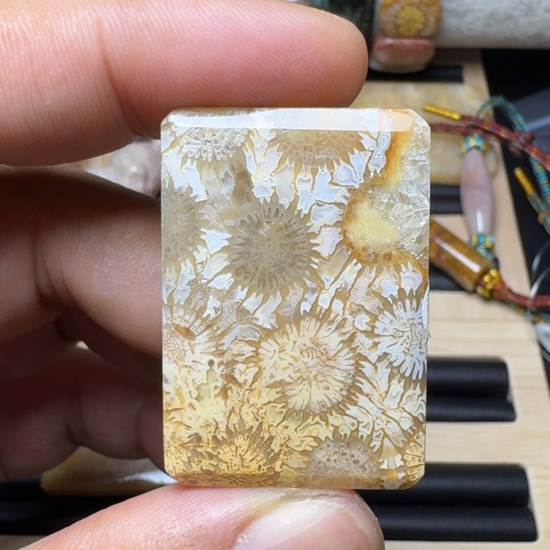 硅化玉纯天然色有机玉石保真色未镶嵌