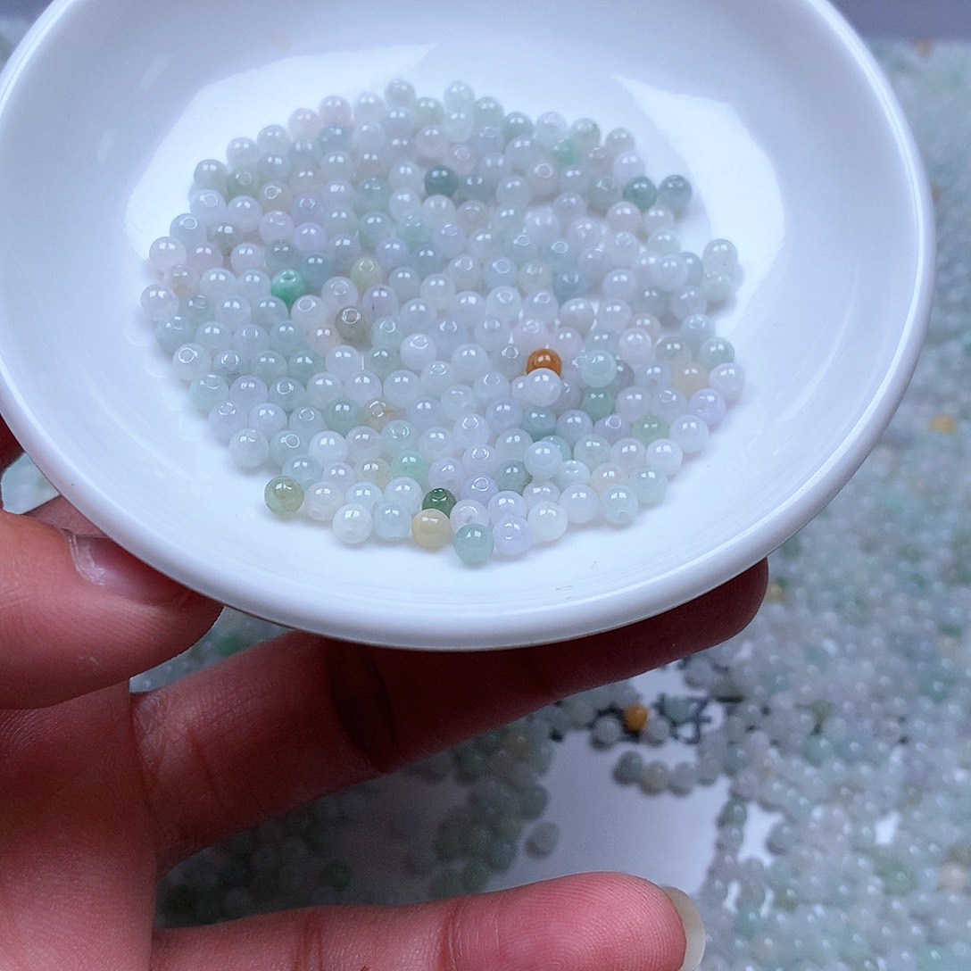 翡翠散珠翡翠翡翠卡3.6。220颗40元