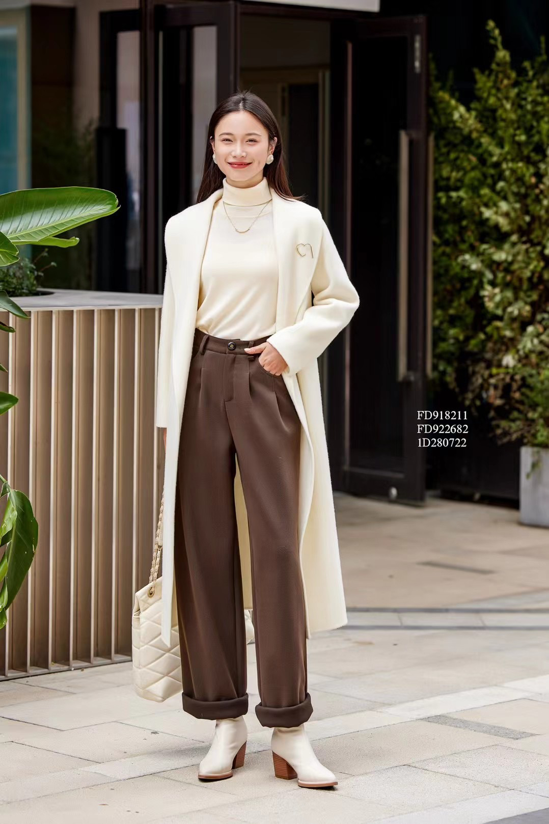 浩洋国际咖啡色加绒阔腿裤