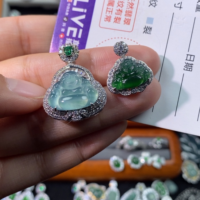 【闪购商品】翡翠颈饰未镶嵌露***常天然