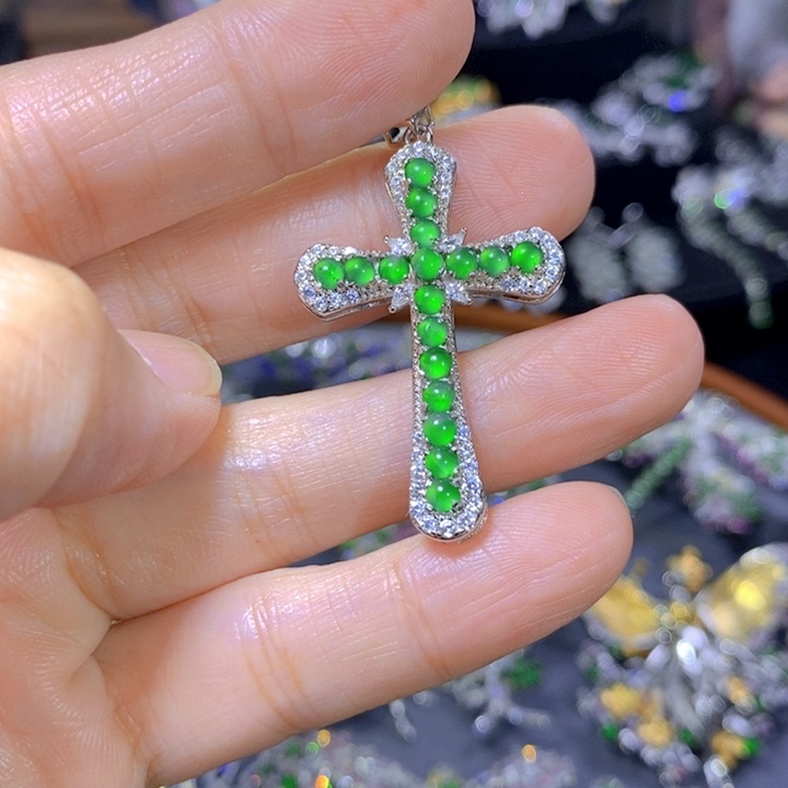 翡翠戒指银S925镶嵌天然翡翠