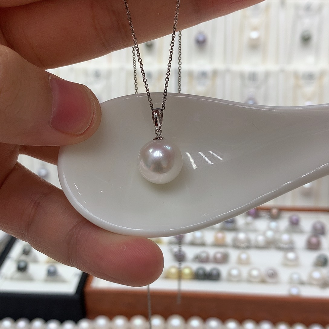 淡水珍珠18K金镶嵌吊坠(不含链)