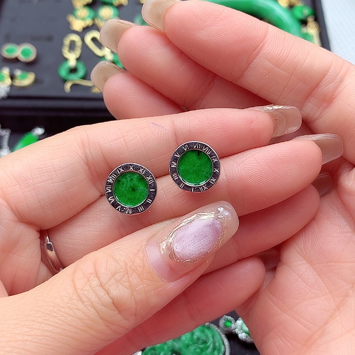 翡翠颈饰银S925镶嵌翡翠